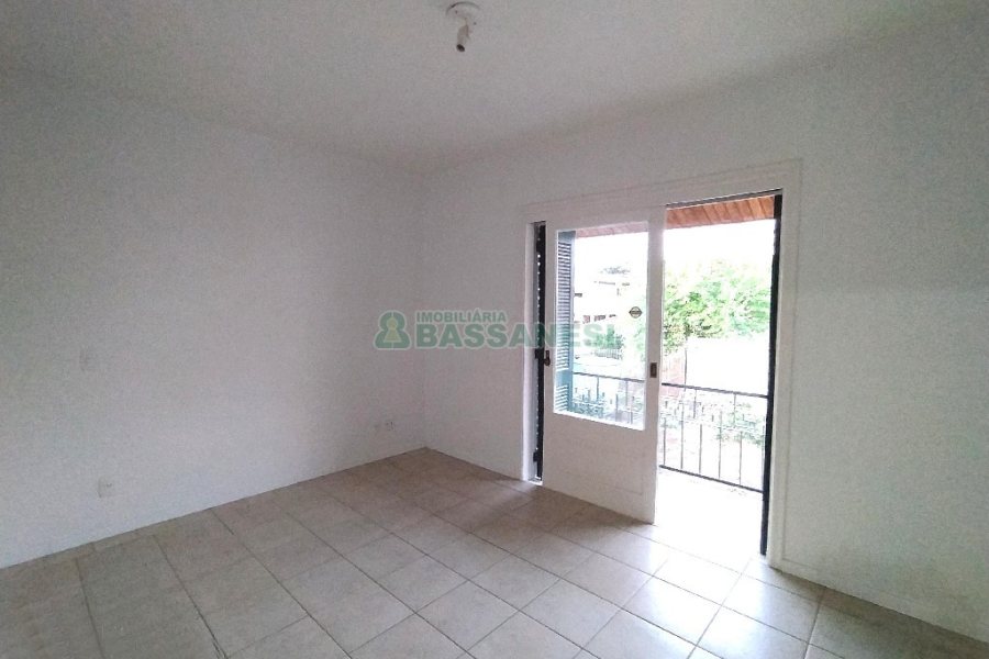 Casa com 195m², 3 dormitórios, 4 vagas, no bairro Santa Catarina em Caxias do Sul para Alugar