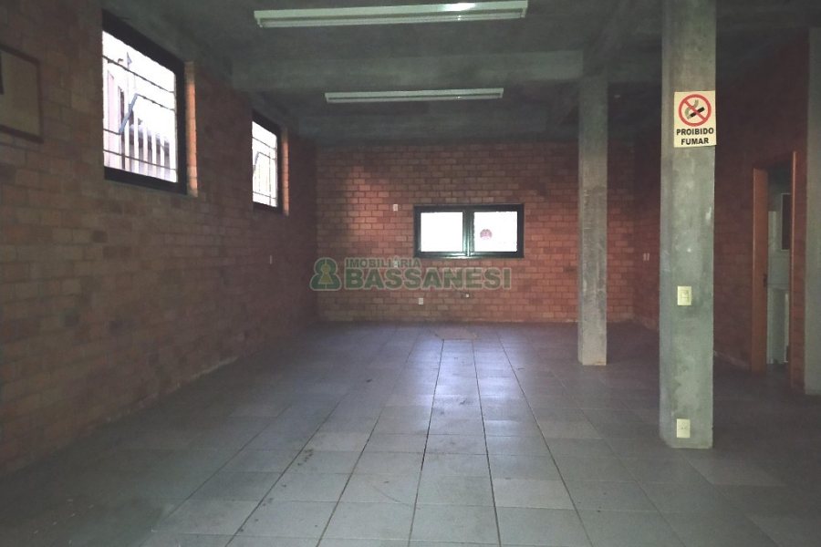 Casa com 195m², 3 dormitórios, 4 vagas, no bairro Santa Catarina em Caxias do Sul para Alugar