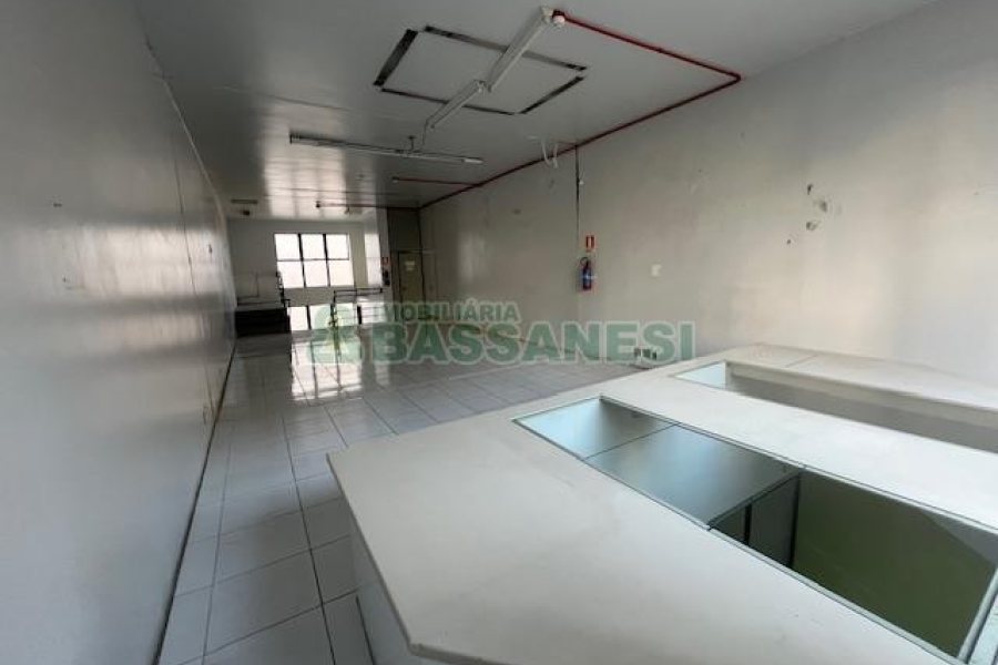 Loja com 360m², no bairro Centro em Caxias do Sul para Alugar