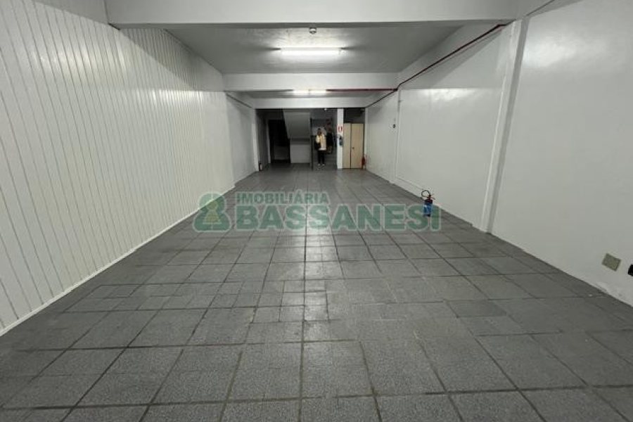 Loja com 360m², no bairro Centro em Caxias do Sul para Alugar