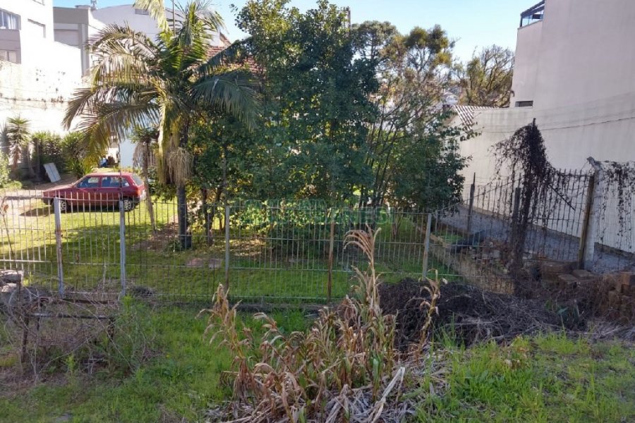 Casa com 200m², 3 dormitórios, 1 vaga, no bairro Santa Catarina em Caxias do Sul para Comprar