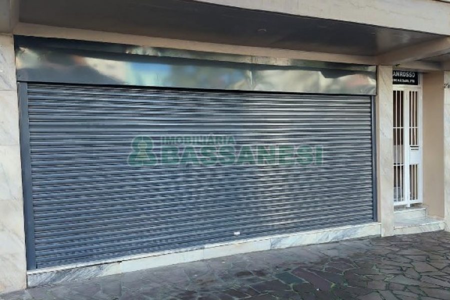 Loja com 300m², no bairro São Pelegrino em Caxias do Sul para Alugar