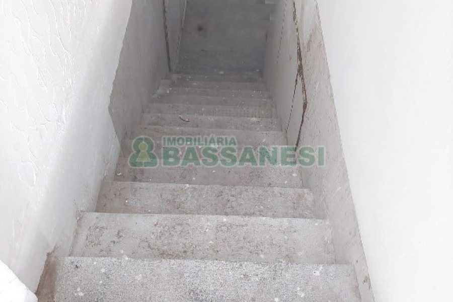 Loja com 300m², no bairro São Pelegrino em Caxias do Sul para Alugar