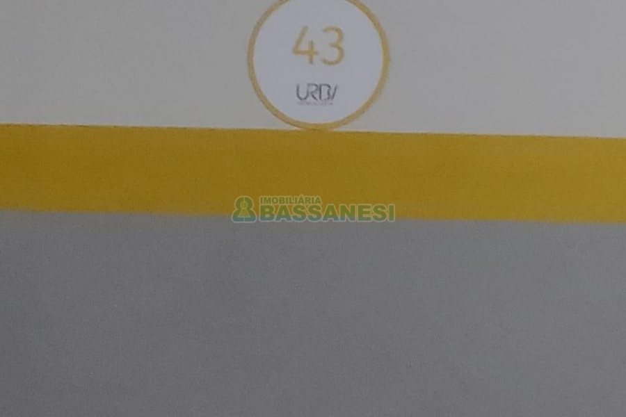 Apto Mobiliado com 35m², 1 dormitório, 1 vaga, no bairro Lourdes em Caxias do Sul para Alugar