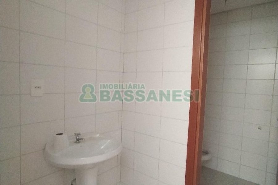 Loja com 485m², no bairro Villagio Iguatemi em Caxias do Sul para Alugar