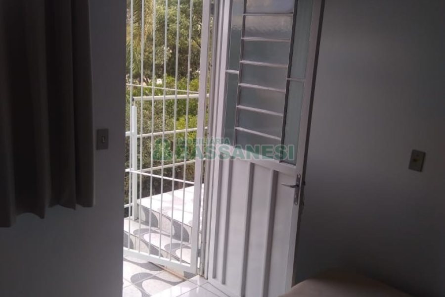 Sobrado com 73m², no bairro Salgado Filho em Caxias do Sul para Comprar