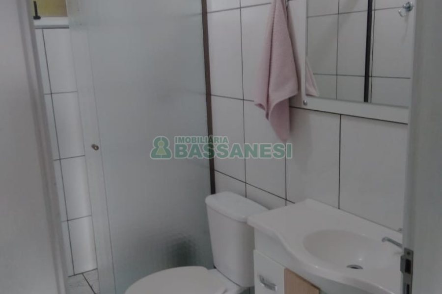 Sobrado com 73m², no bairro Salgado Filho em Caxias do Sul para Comprar