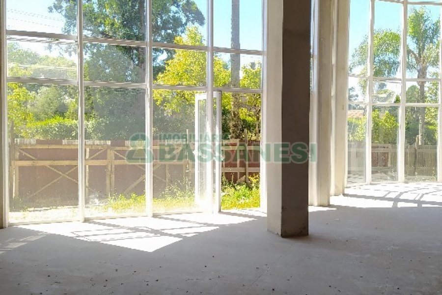 Loja com 200m², no bairro Ana Rech em Caxias do Sul para Alugar