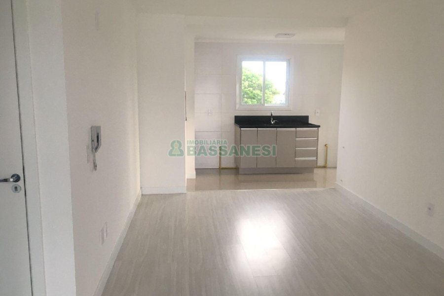 Apartamento com 82m², 2 dormitórios, 2 vagas, no bairro Desvio Rizzo em Caxias do Sul para Comprar