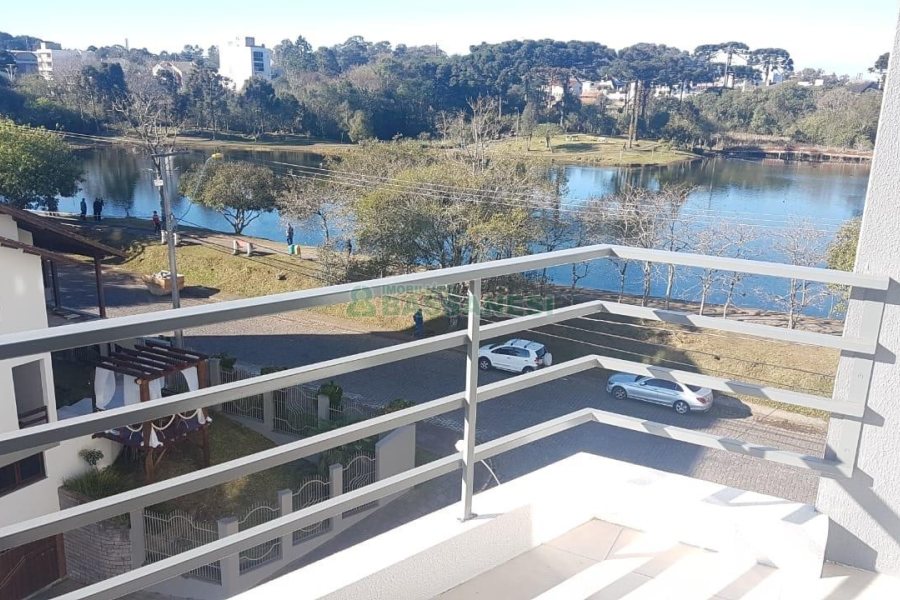 Apartamento com 82m², 2 dormitórios, 2 vagas, no bairro Desvio Rizzo em Caxias do Sul para Comprar