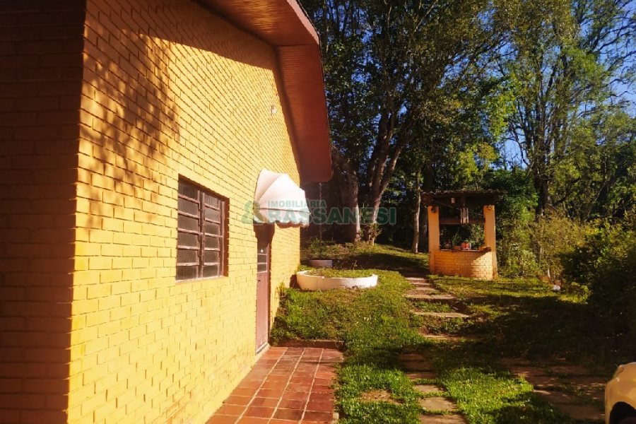 Pavilhão com 5220m², no bairro Ana Rech em Caxias do Sul para Comprar