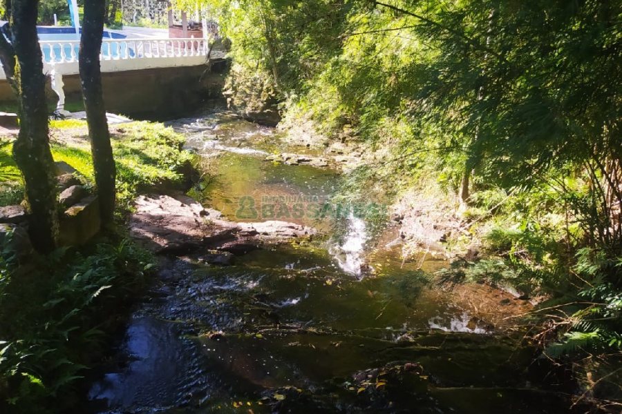 Pavilhão com 5220m², no bairro Ana Rech em Caxias do Sul para Comprar