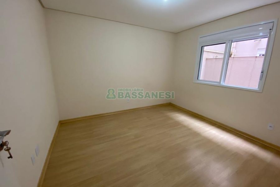 Apartamento com 71m², 2 dormitórios, 1 vaga, no bairro Salgado Filho em Caxias do Sul para Comprar