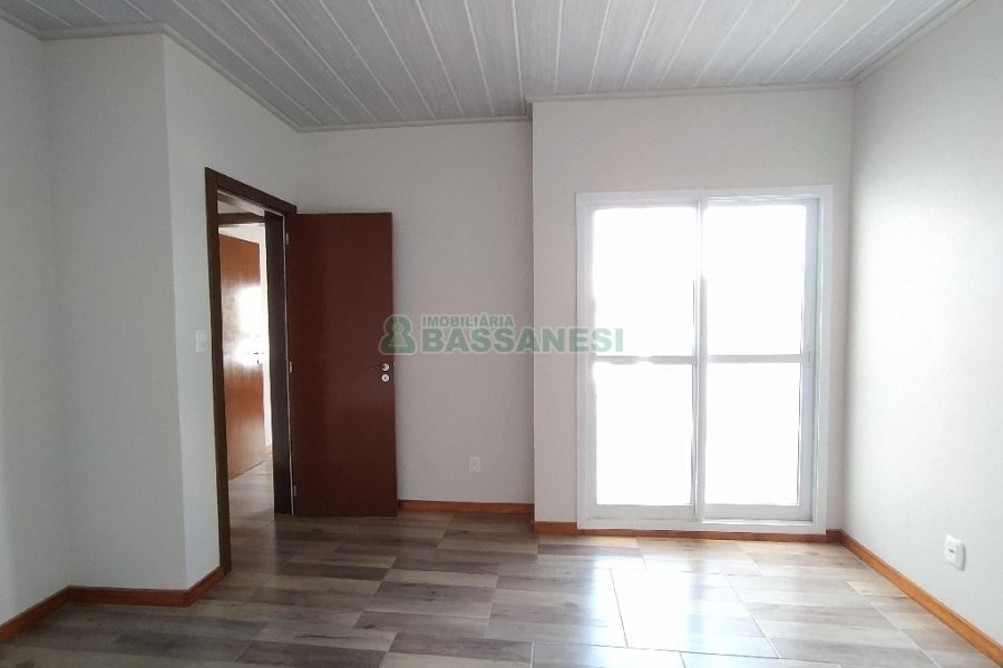 Apartamento com 130m², 2 dormitórios, 2 vagas, no bairro Rio Branco em Caxias do Sul para Alugar
