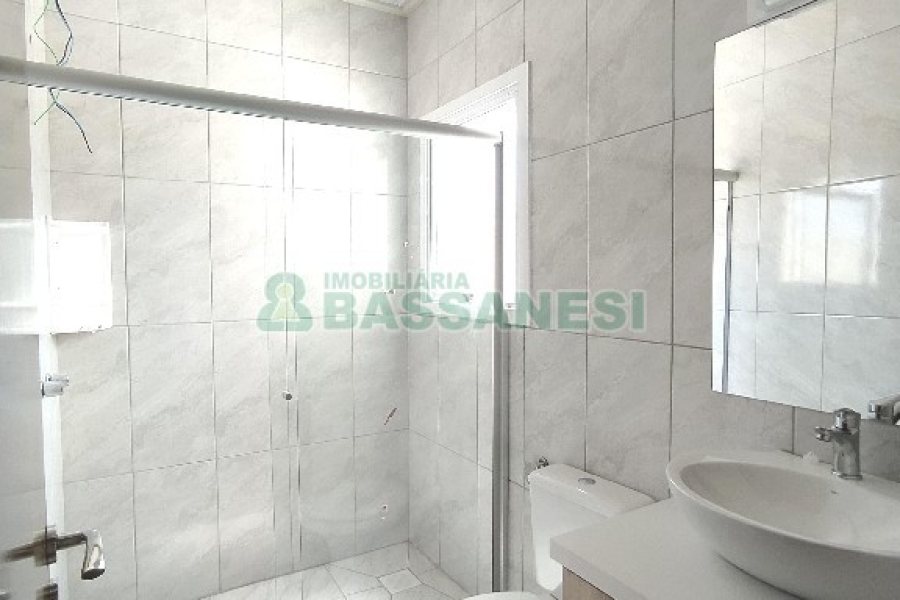 Apartamento com 130m², 2 dormitórios, 2 vagas, no bairro Rio Branco em Caxias do Sul para Alugar