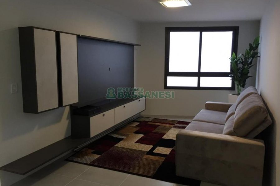 Apto Mobiliado com 71m², 2 dormitórios, 2 vagas, no bairro Rio Branco em Caxias do Sul para Comprar