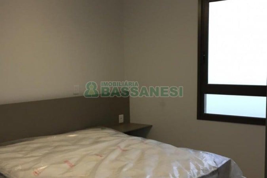 Apto Mobiliado com 71m², 2 dormitórios, 2 vagas, no bairro Rio Branco em Caxias do Sul para Comprar