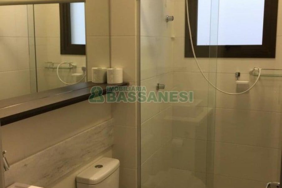 Apto Mobiliado com 71m², 2 dormitórios, 2 vagas, no bairro Rio Branco em Caxias do Sul para Comprar