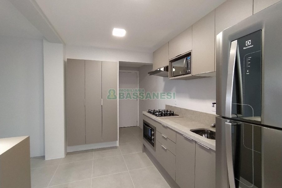 Apto Mobiliado com 71m², 2 dormitórios, 2 vagas, no bairro Rio Branco em Caxias do Sul para Comprar