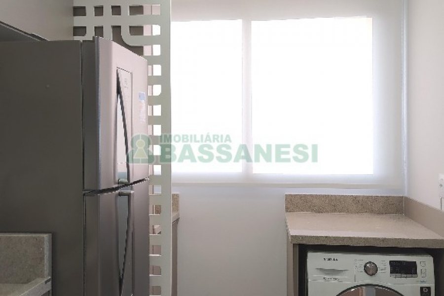 Apto Mobiliado com 71m², 2 dormitórios, 2 vagas, no bairro Rio Branco em Caxias do Sul para Comprar