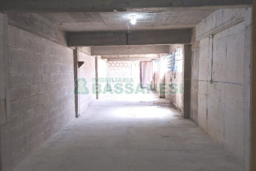 Loja com 85m², no bairro Universitário em Caxias do Sul para Alugar