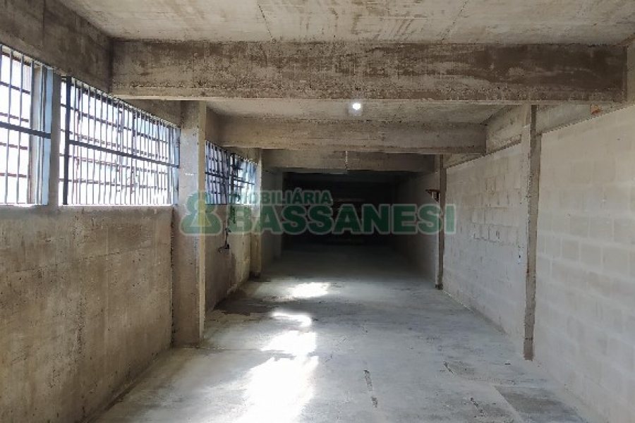 Loja com 85m², no bairro Universitário em Caxias do Sul para Alugar