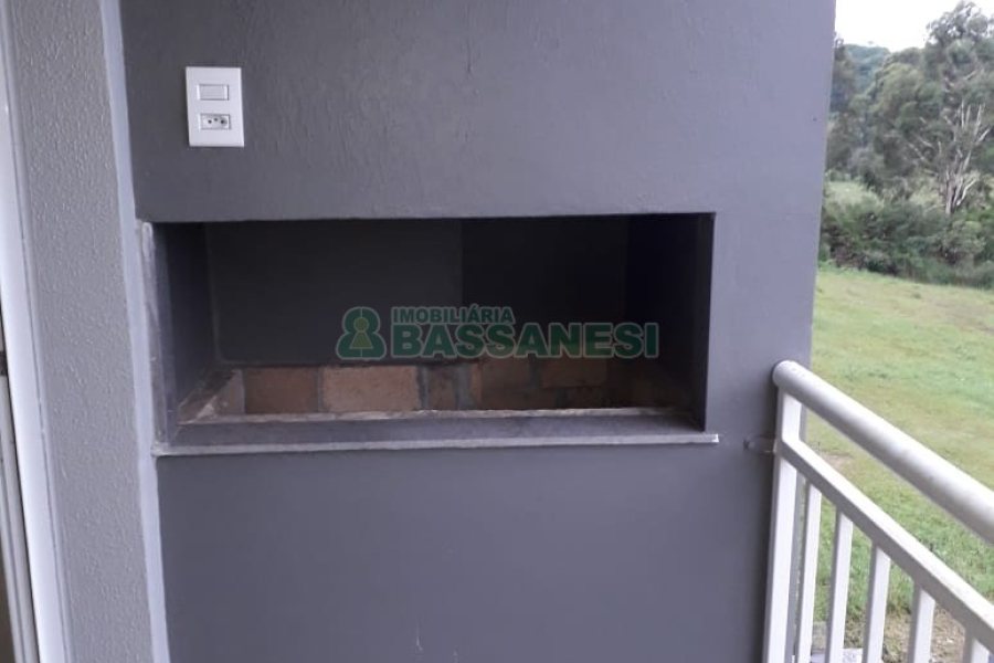 Apartamento com 58m², 2 dormitórios, 1 vaga, no bairro Treviso em Caxias do Sul para Comprar