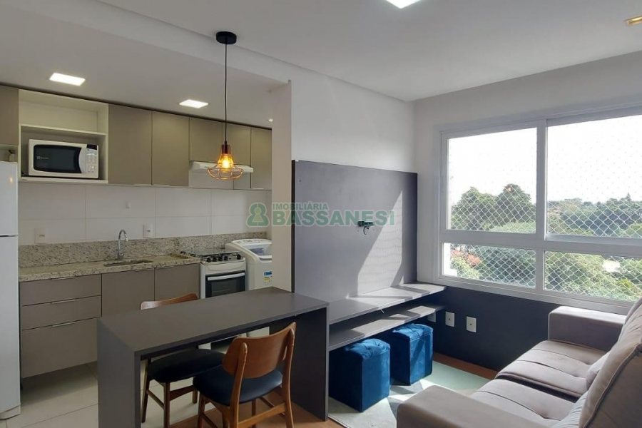 Apartamento com 35m², 1 dormitório, 1 vaga, no bairro Lourdes em Caxias do Sul para Alugar