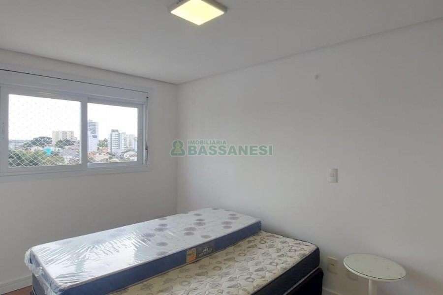 Apartamento com 35m², 1 dormitório, 1 vaga, no bairro Lourdes em Caxias do Sul para Alugar