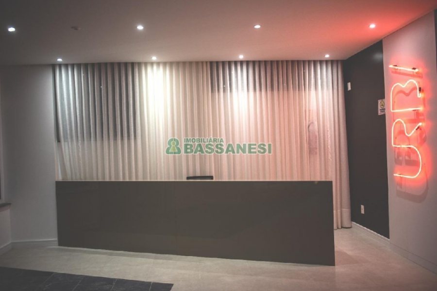 Apartamento com 35m², 1 dormitório, 1 vaga, no bairro Lourdes em Caxias do Sul para Alugar