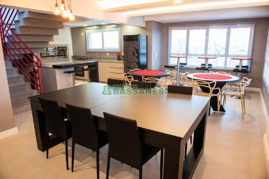 Apartamento com 35m², 1 dormitório, 1 vaga, no bairro Lourdes em Caxias do Sul para Alugar