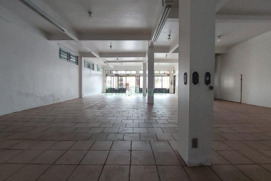 Loja com 180m², no bairro São Victor COHAB em Caxias do Sul para Alugar