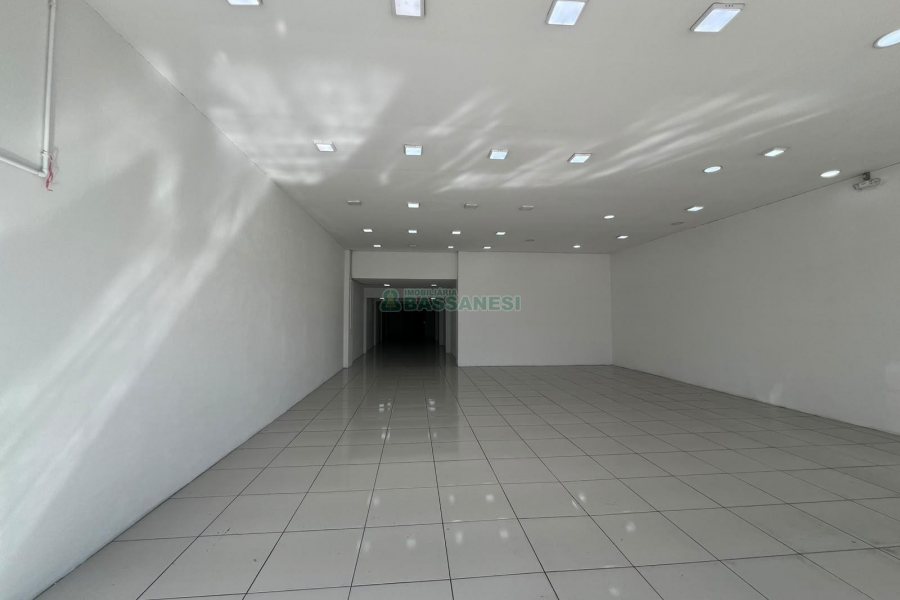Loja com 164m², no bairro São José em Caxias do Sul para Alugar
