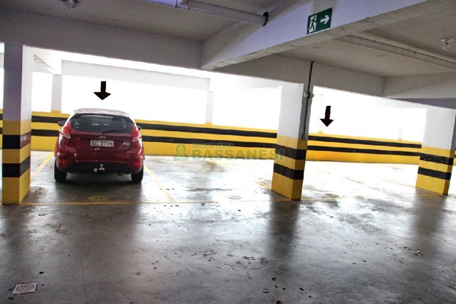 Apto Mobiliado com 153m², 3 dormitórios, 2 vagas, no bairro Lourdes em Caxias do Sul para Comprar