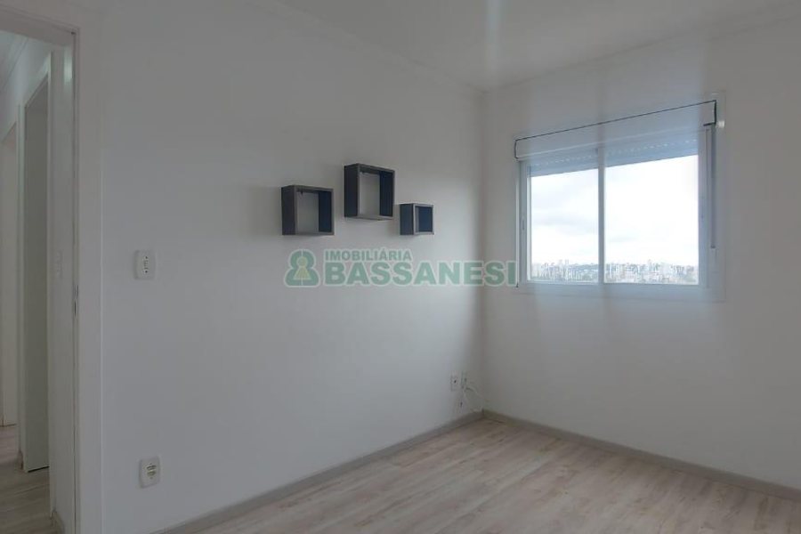 Apartamento com 62m², 2 dormitórios, 1 vaga, no bairro Vinhedos em Caxias do Sul para Alugar