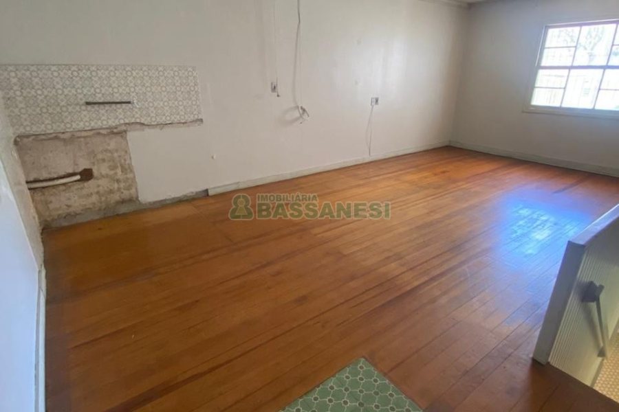 Casa Comercial com 330m², 3 dormitórios, 3 vagas, no bairro São Pelegrino em Caxias do Sul para Alugar ou Comprar