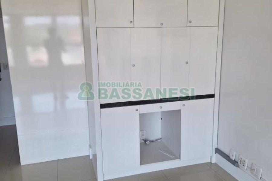 Sala com 60m², 1 vaga, no bairro Santa Catarina em Caxias do Sul para Alugar