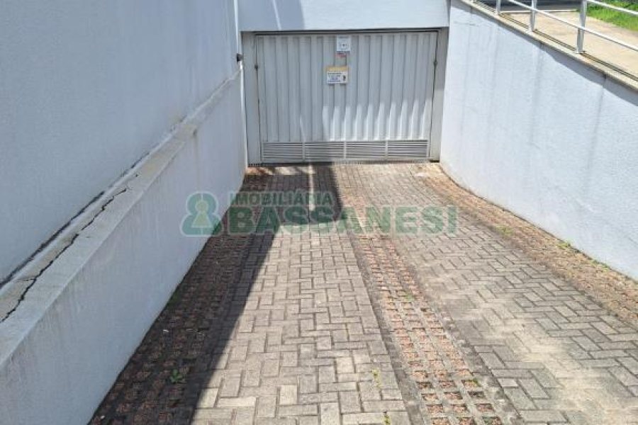 Sala com 60m², 1 vaga, no bairro Santa Catarina em Caxias do Sul para Alugar