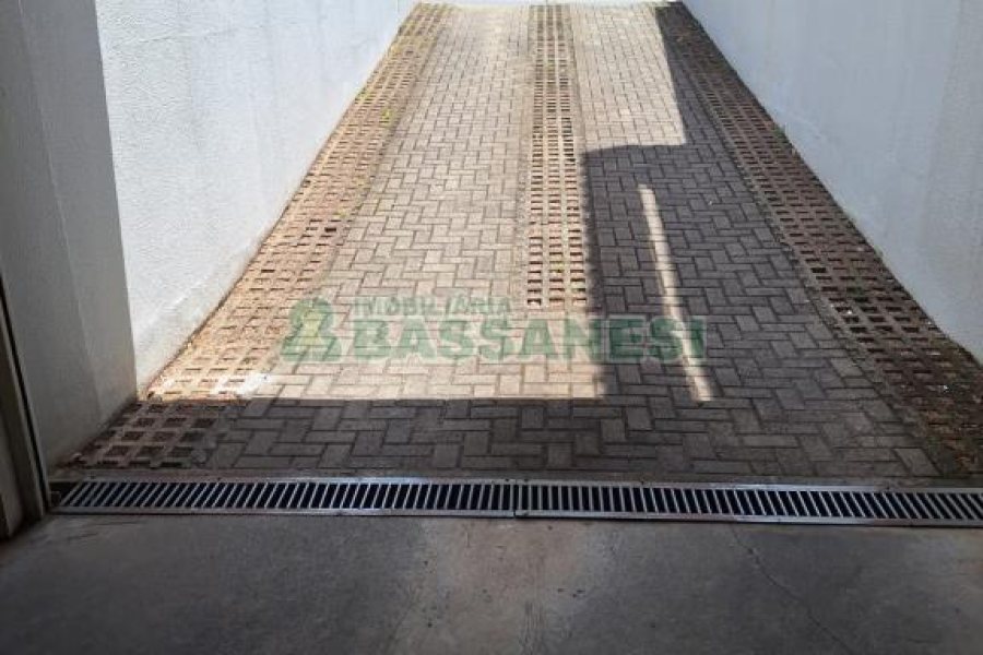 Sala com 60m², 1 vaga, no bairro Santa Catarina em Caxias do Sul para Alugar