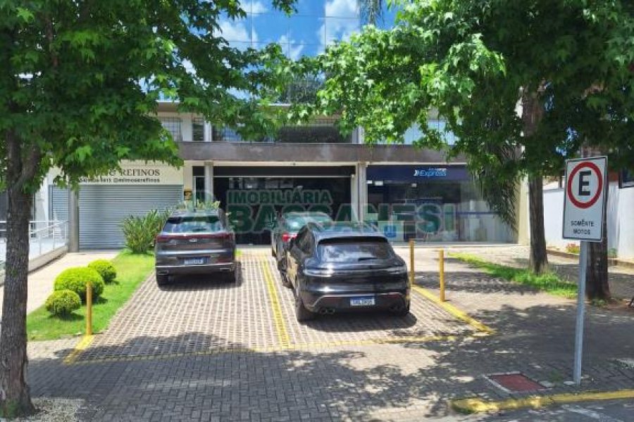 Sala com 60m², 1 vaga, no bairro Santa Catarina em Caxias do Sul para Alugar