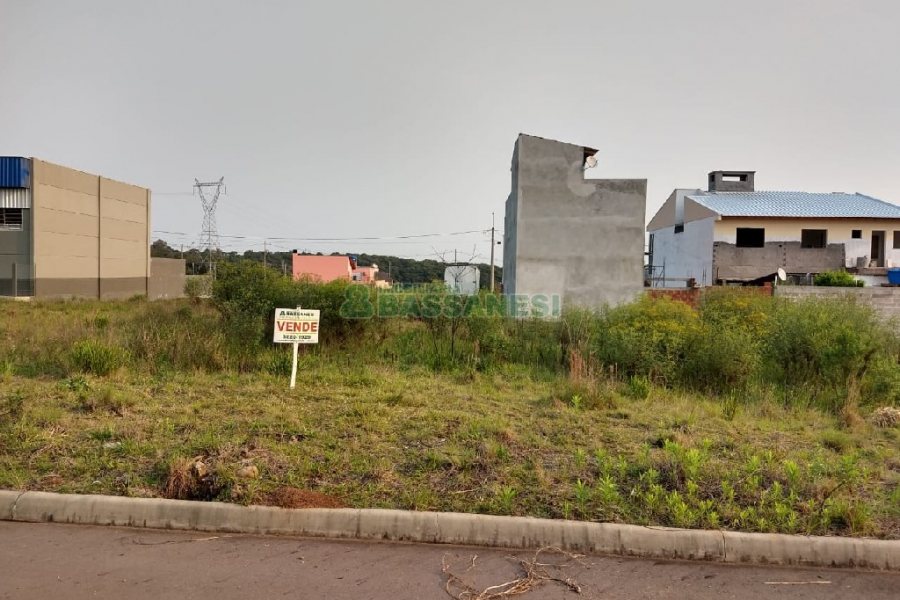 Terreno, no bairro São Giácomo em Caxias do Sul para Comprar