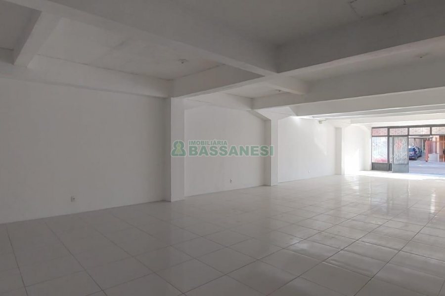 Loja com 140m², no bairro Santa Catarina em Caxias do Sul para Alugar