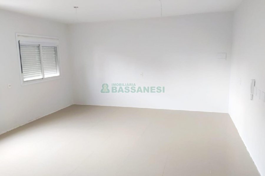 Kitinete com 38m², 1 dormitório, no bairro Centro em Caxias do Sul para Alugar