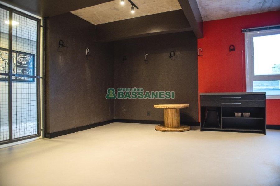 Apartamento com 41m², 1 dormitório, 1 vaga, no bairro Lourdes em Caxias do Sul para Comprar