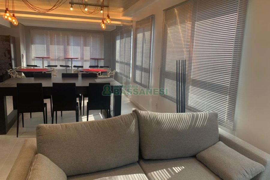 Apartamento com 41m², 1 dormitório, 1 vaga, no bairro Lourdes em Caxias do Sul para Comprar