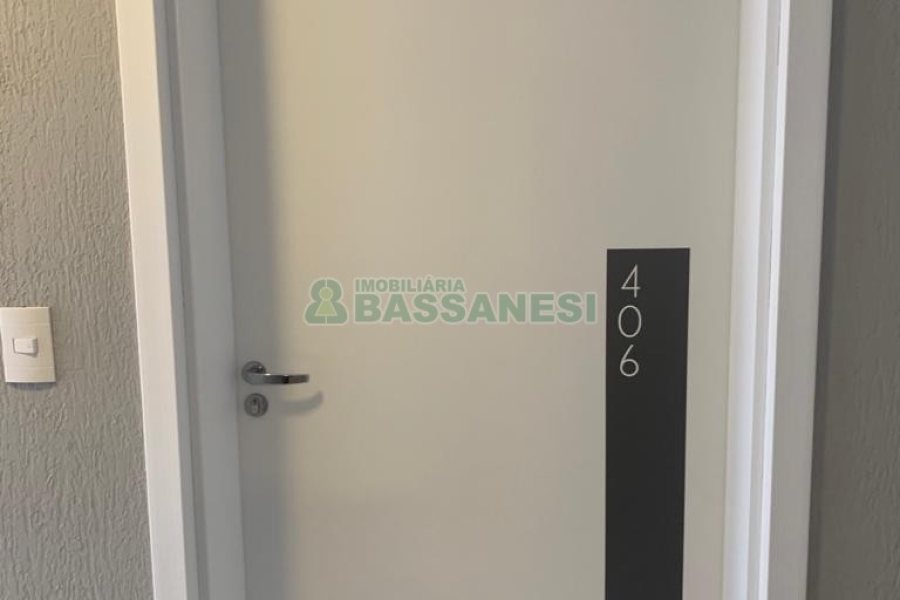 Apartamento com 41m², 1 dormitório, 1 vaga, no bairro Lourdes em Caxias do Sul para Comprar