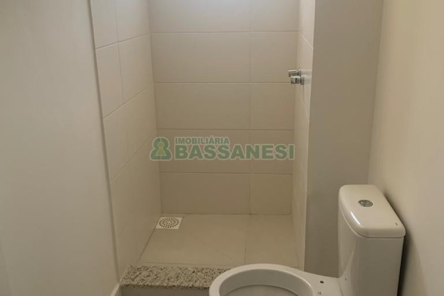 Apartamento com 41m², 1 dormitório, 1 vaga, no bairro Lourdes em Caxias do Sul para Comprar