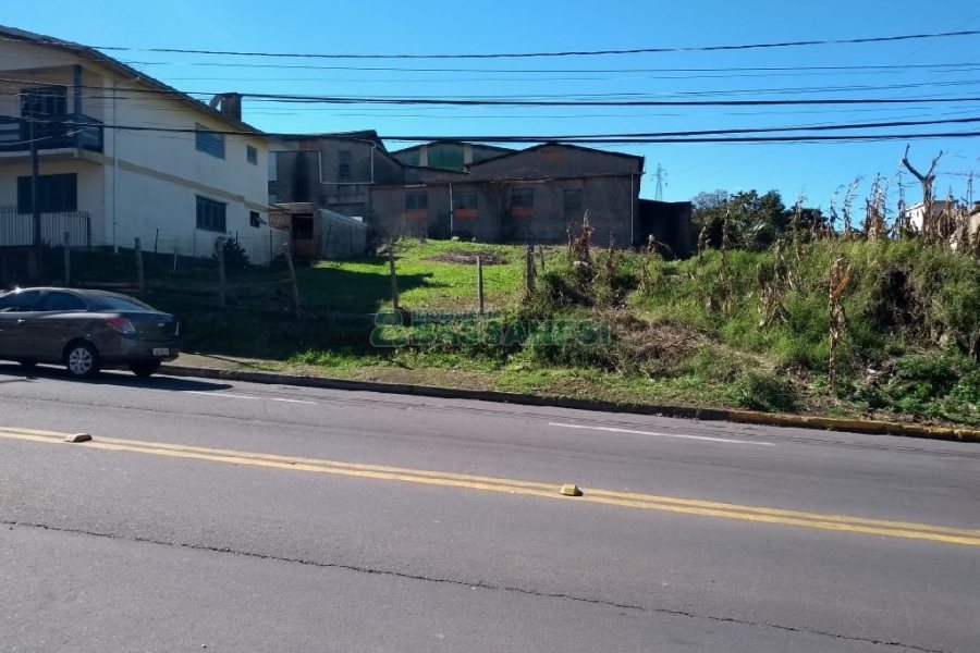 Terreno com 406m², no bairro Planalto em Caxias do Sul para Comprar