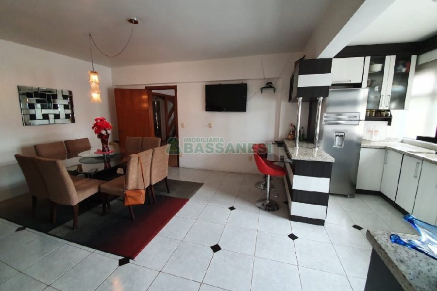 Apto/Cobertura com 505m², 3 dormitórios, 4 vagas, no bairro Centro em Caxias do Sul para Comprar