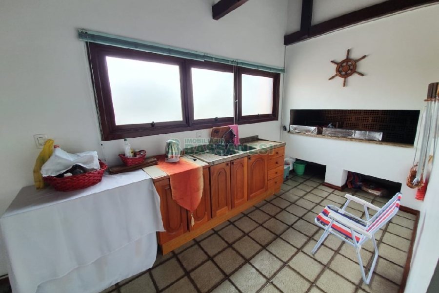 Apto/Cobertura com 505m², 3 dormitórios, 4 vagas, no bairro Centro em Caxias do Sul para Comprar